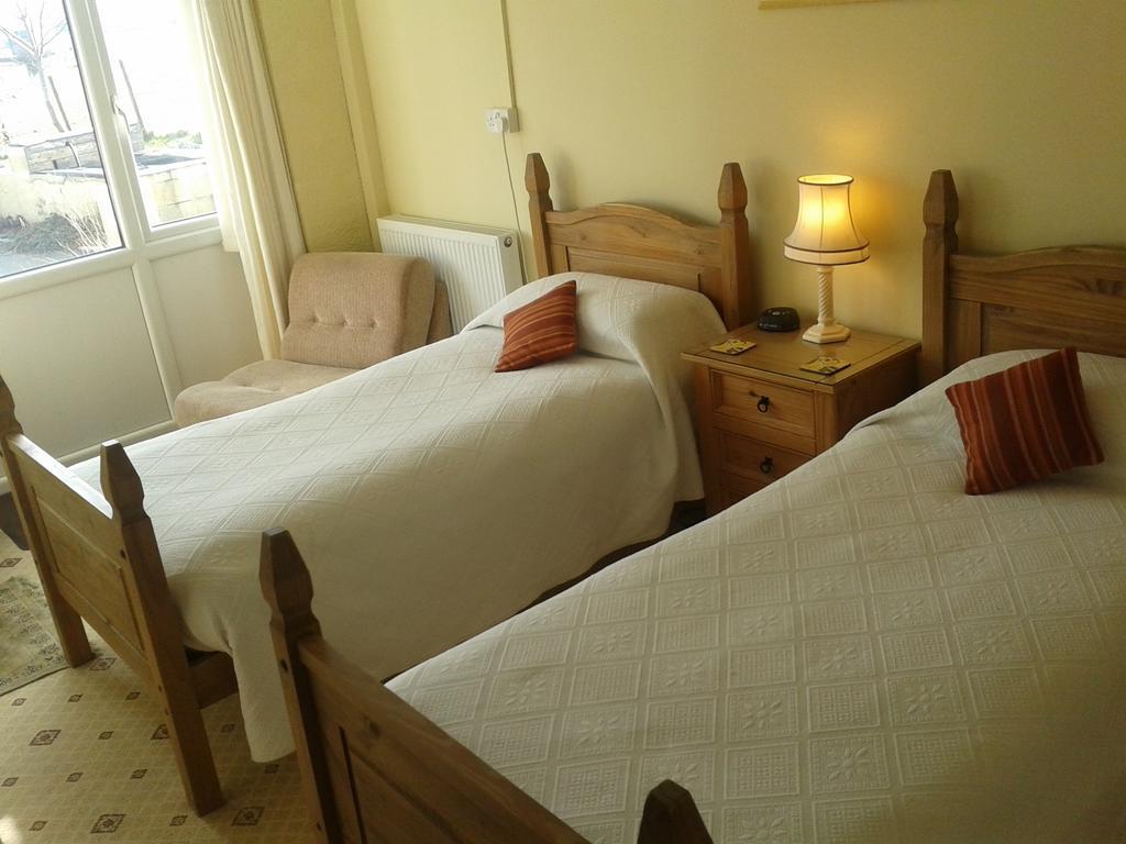 โกรส์ลอน ทีวี มาวร์ บีแอนด์บี Hotel Llanddeiniolen ห้อง รูปภาพ