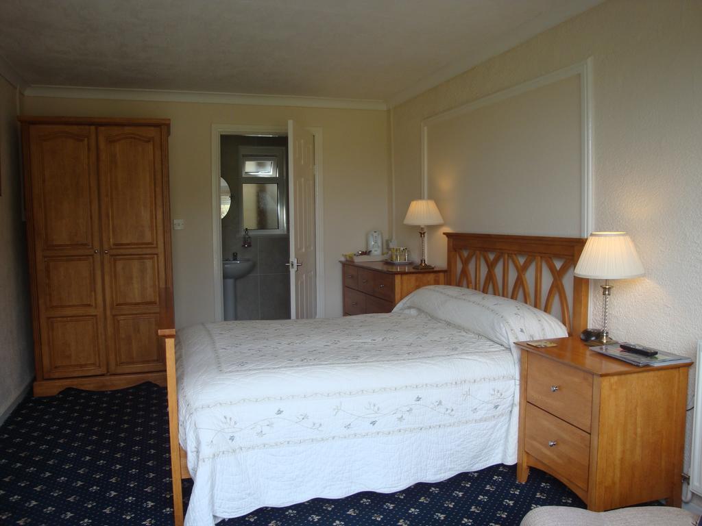 โกรส์ลอน ทีวี มาวร์ บีแอนด์บี Hotel Llanddeiniolen ห้อง รูปภาพ