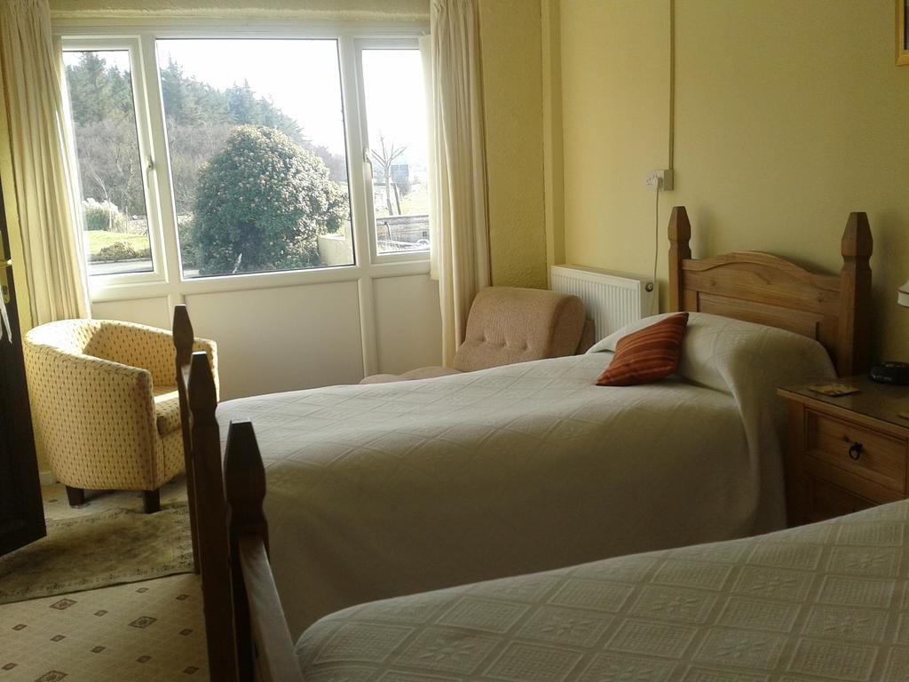 โกรส์ลอน ทีวี มาวร์ บีแอนด์บี Hotel Llanddeiniolen ห้อง รูปภาพ